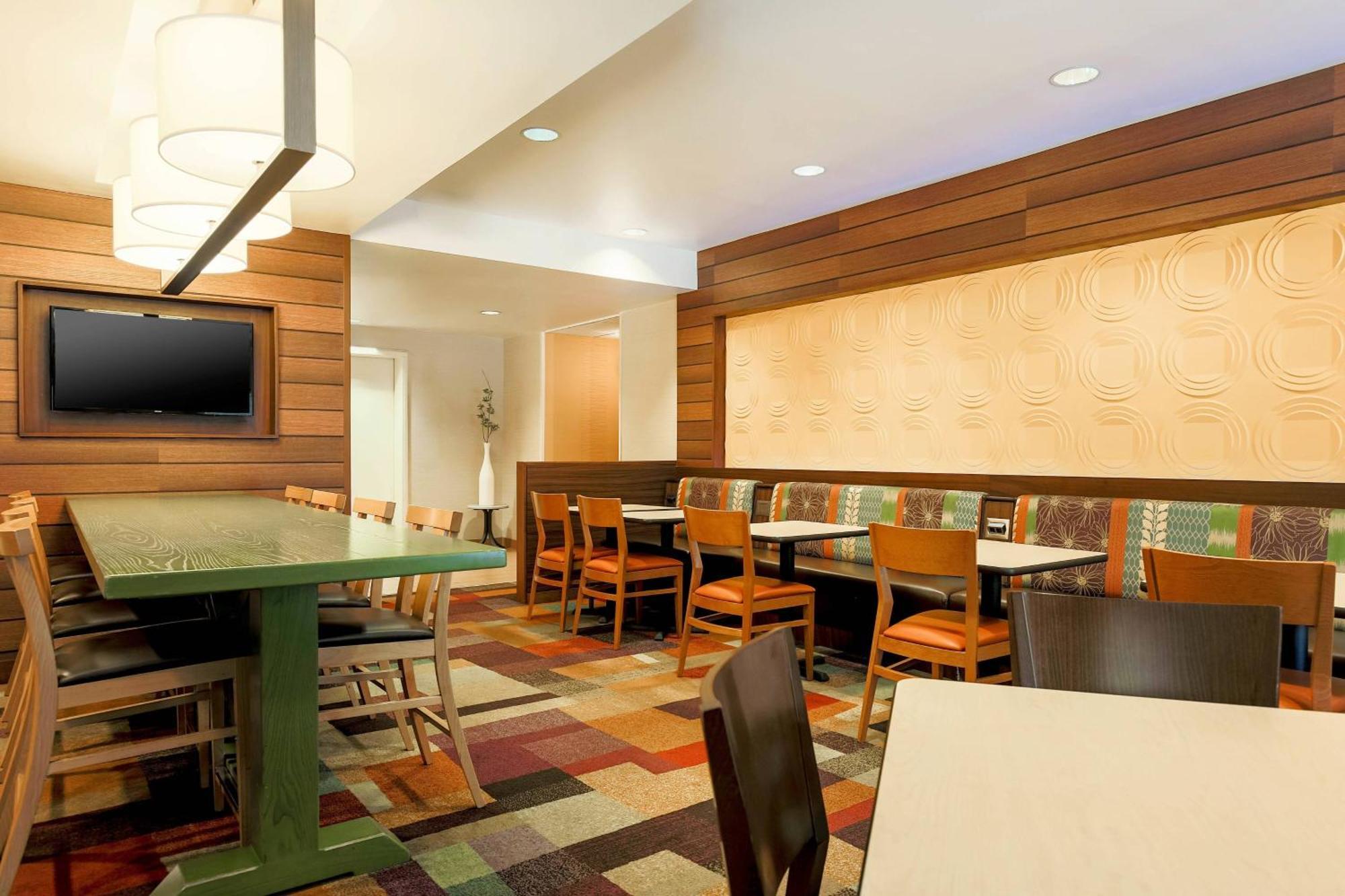 Fairfield Inn And Suites By Marriott Tampa Brandon Exterior foto