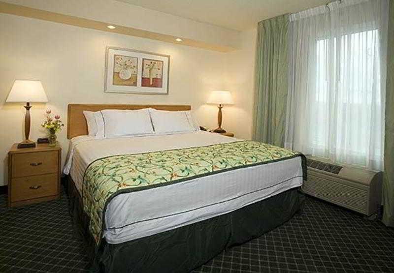 Fairfield Inn And Suites By Marriott Tampa Brandon Habitación foto