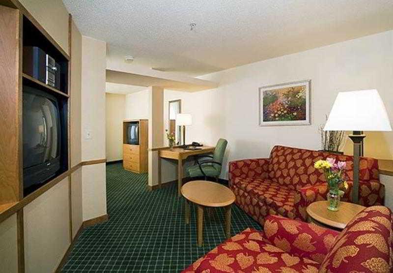 Fairfield Inn And Suites By Marriott Tampa Brandon Habitación foto